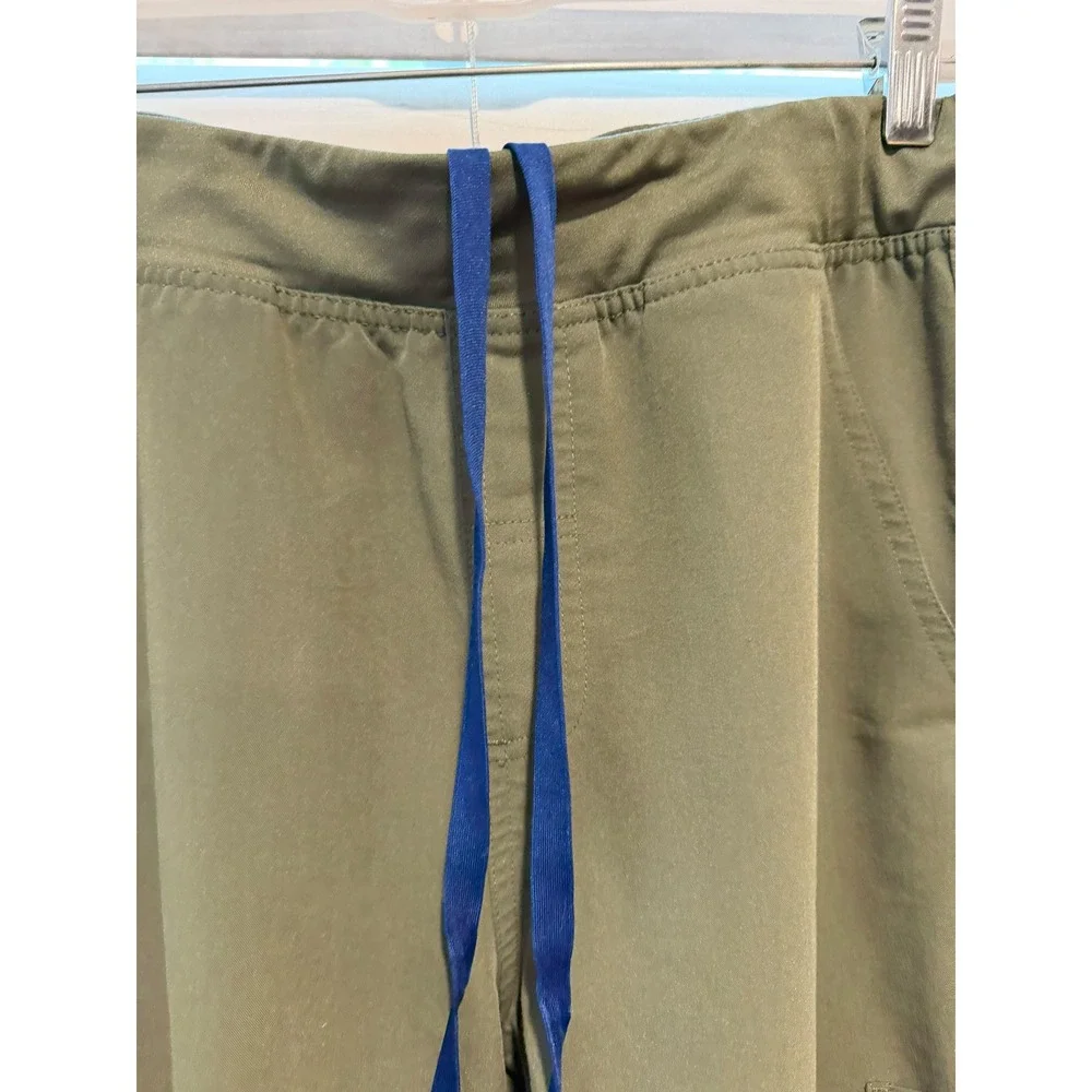 Figs Axim T2001 Men Olive Green Cargo Scrub Pants Technical Collection Large L